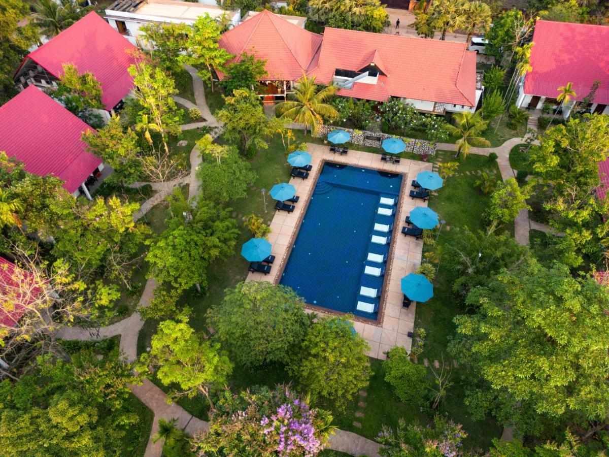 Amazing Smile Angkor Resort Сіємреап Екстер'єр фото